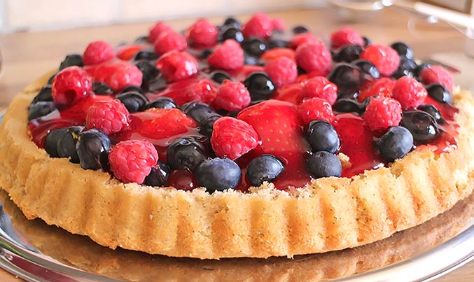 Low Carb Rezept - Beeren-Obstkuchen