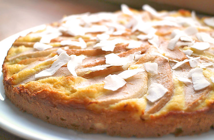 Low Carb Kokos-Birnen-Kuchen mit Kokosmehl