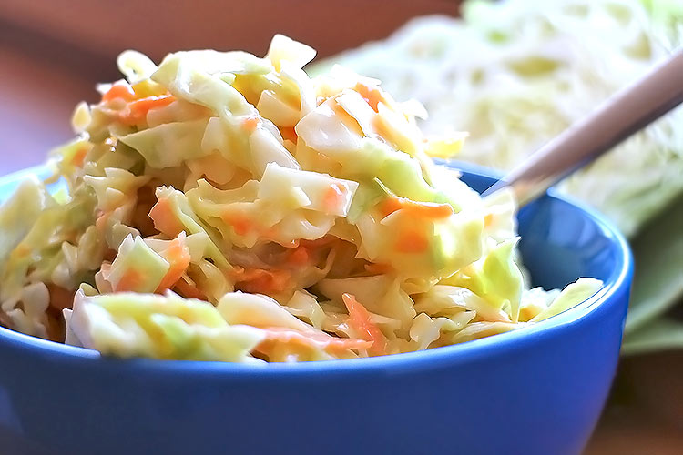 Low Carb Coleslaw Salat (Amerikanisches Dressing)
